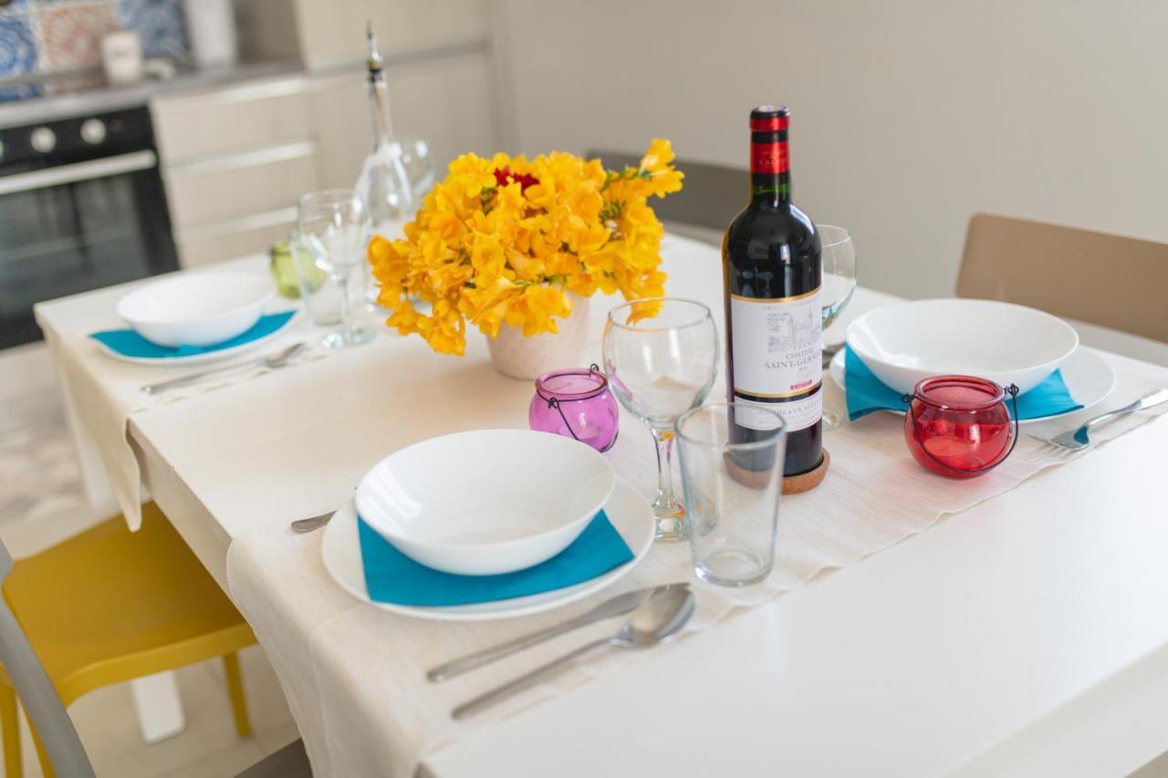 Sliema, Villa Savoia Luxury Apartment For 5 Guests Gżira Kültér fotó