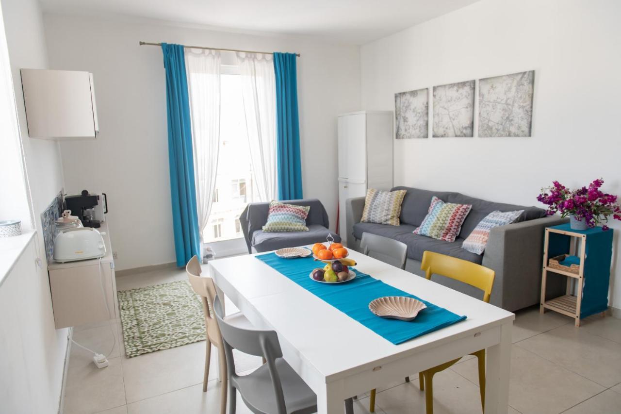 Sliema, Villa Savoia Luxury Apartment For 5 Guests Gżira Kültér fotó