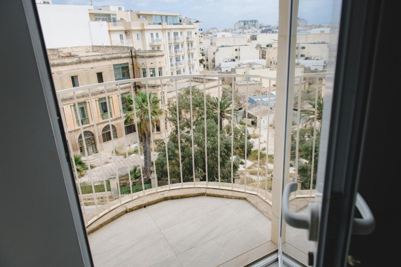 Sliema, Villa Savoia Luxury Apartment For 5 Guests Gżira Kültér fotó