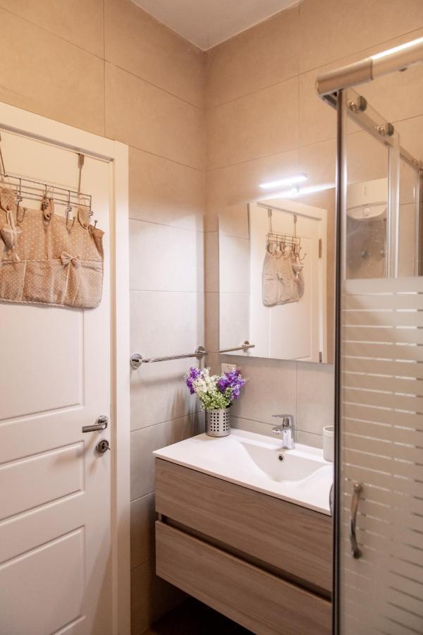 Sliema, Villa Savoia Luxury Apartment For 5 Guests Gżira Kültér fotó